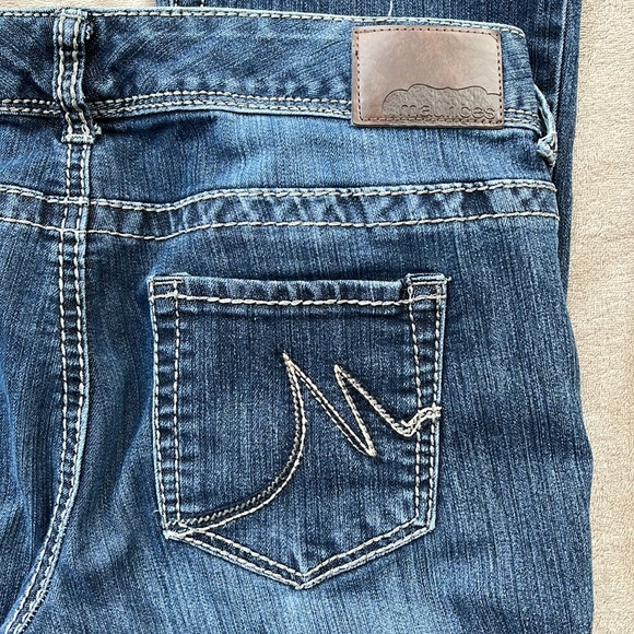 Maurice’s Bootcut Jeans, Size 5/6 Short - Picture 2 of 14